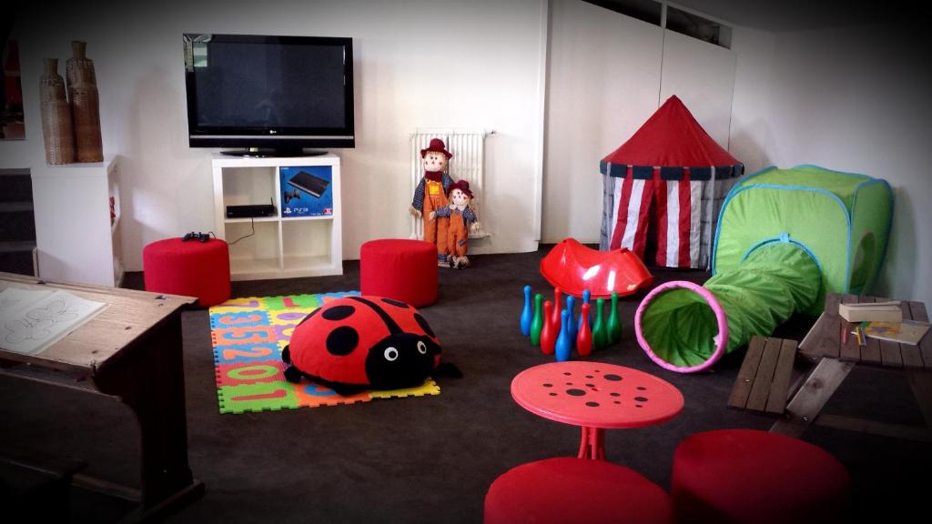 Quarto com Brinquedos